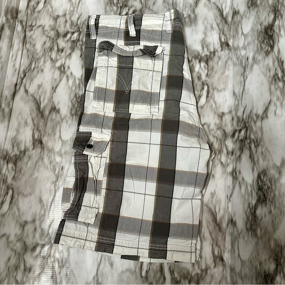 Levi’s White Tag Mens Sz 40 Gray Checkered Cargo Short Streetwear Vintage Skater - Picture 11 of 14